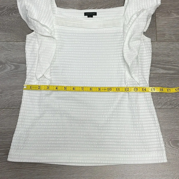 NWOT Ann Taylor Seersucker Square Neck Flutter Sleeve Shell Top White XS - Picture 8 of 14